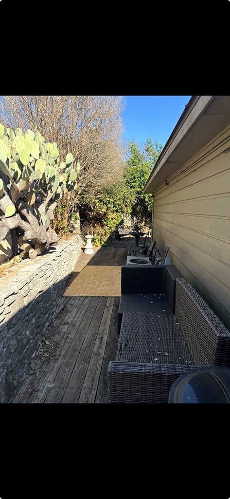 Building Photo - 302 Riverhill Blvd