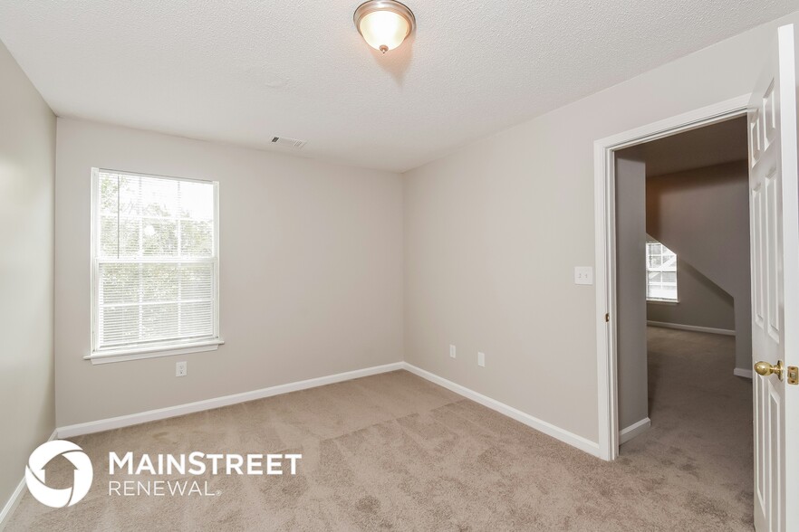 Building Photo - 412 Windstream Dr SW