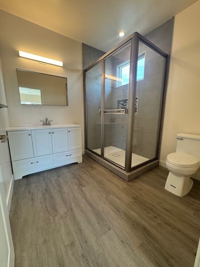 Building Photo - Charming & Private 4-Bedroom, 4-Bath Home in Sherman Oaks