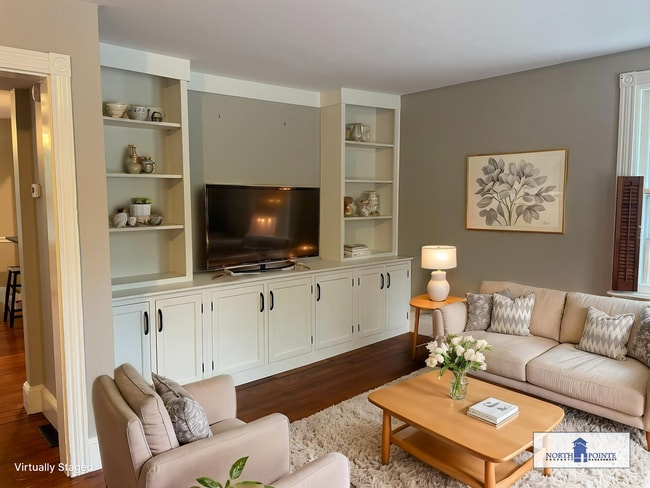 Primary Photo - Charming & Spacious 3-Bedroom Home in the ...