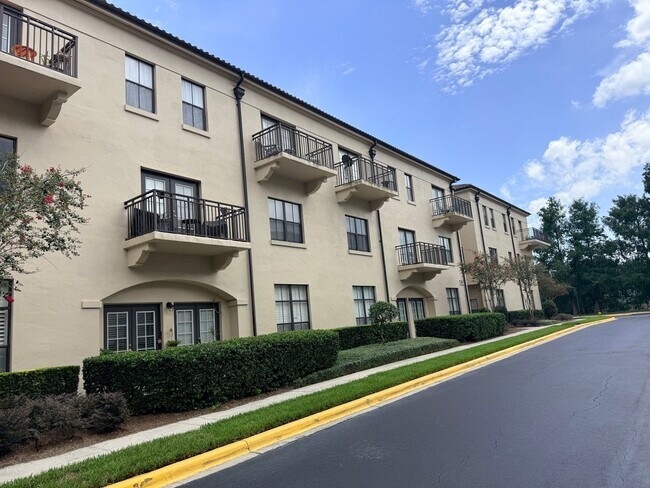 Building Photo - 707 Westpark Way