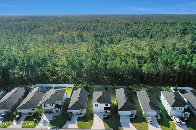 Building Photo - 669 Meadow Ridge Dr