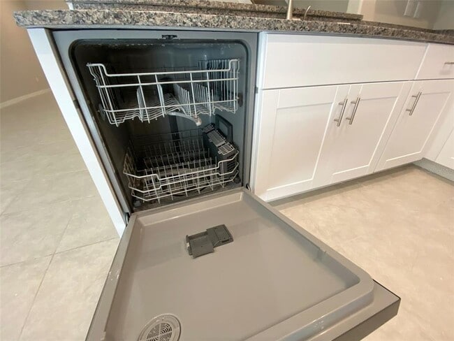 Building Photo - 8533 Reedville St