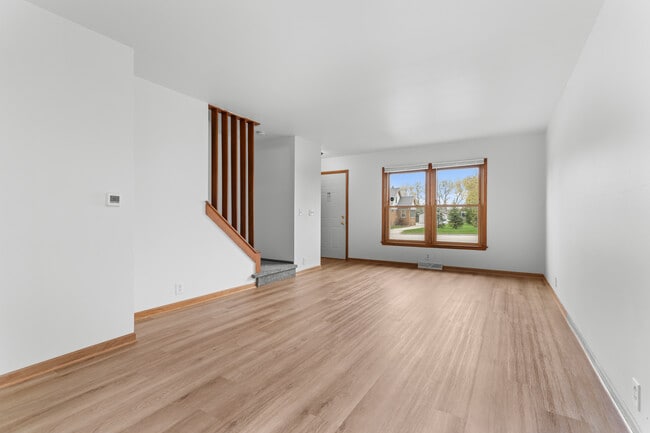 Building Photo - 5429 S 13th St