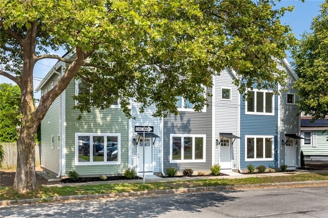 Primary Photo - 169 S Union St