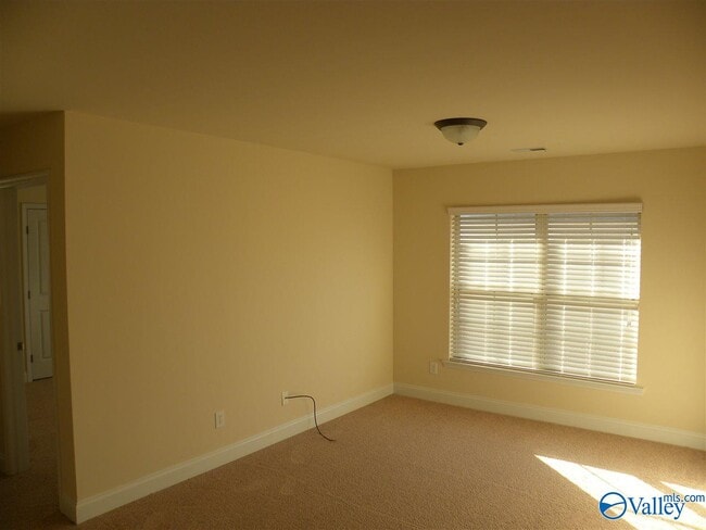 Building Photo - 239 Shadow Ct SW