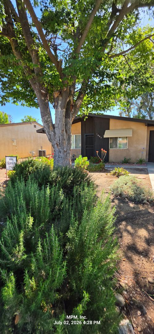 Building Photo - 2 bedroom 1 bath Home in Sierra Bonita 55 and over community