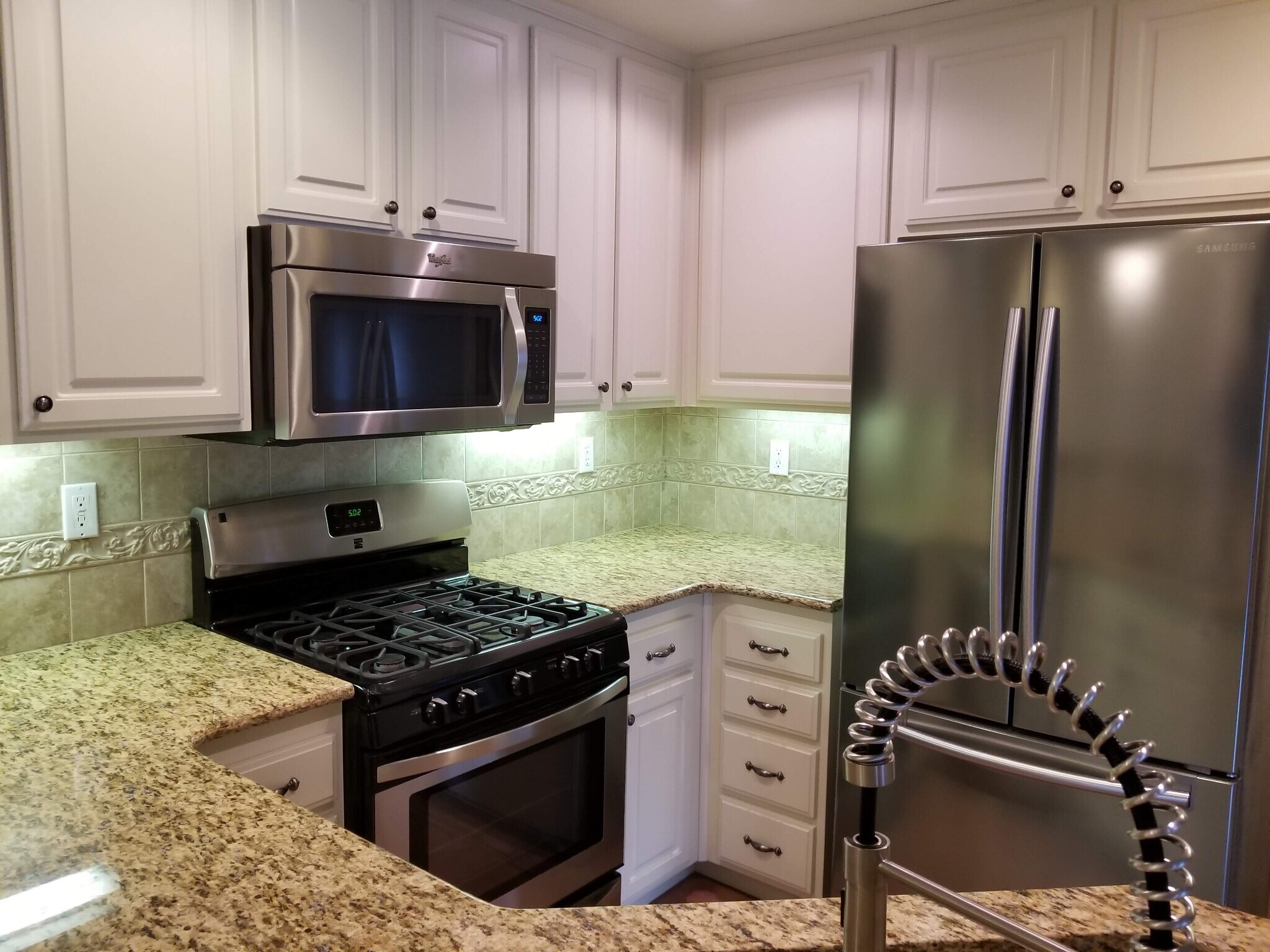 Building Photo - 16939 Robins Nest Way