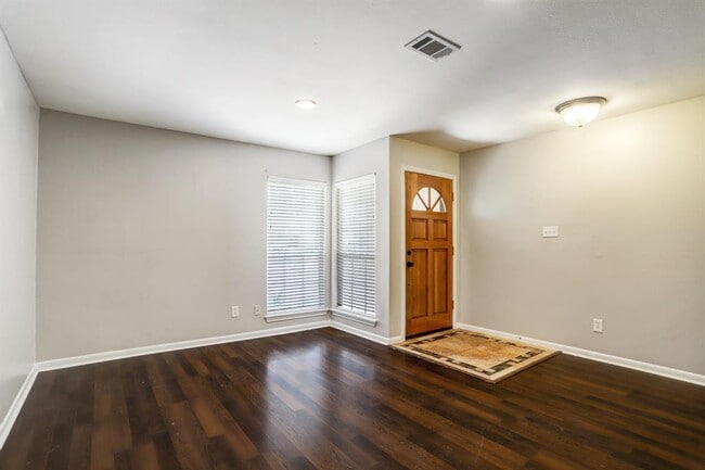 Building Photo - 5710 De Lange Ln