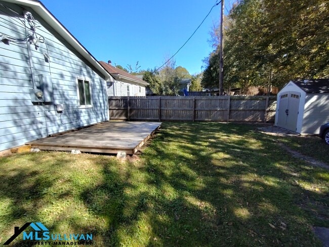 Building Photo - 1202 Liberty St