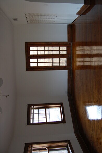 LIVING ROOM - 2011 W Fargo Ave