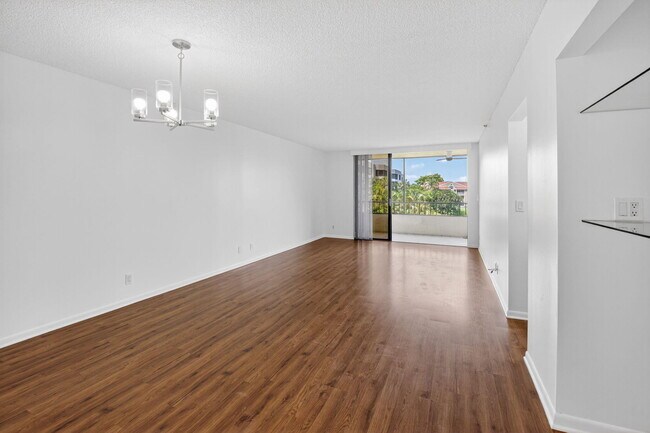 Building Photo - 1850 Homewood Blvd