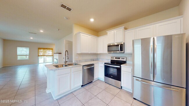 Building Photo - 7623 Legacy Trl