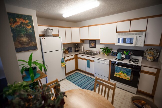 Building Photo - Woodlands