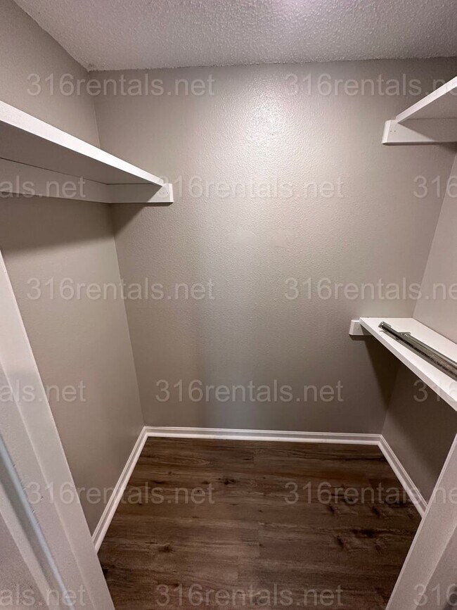 Building Photo - ** COMING SOON PLEASE CHECK BACK AT A LATE...