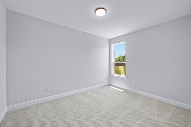 Building Photo - 1173 Rochester Pl