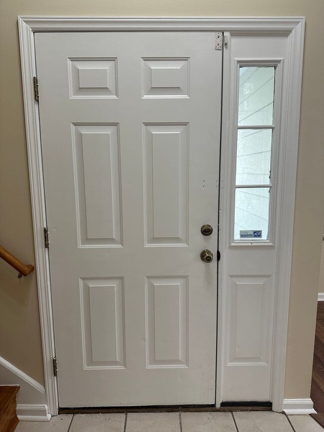 Building Photo - 204 Grandford Pl