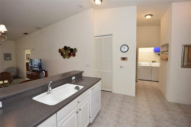 Building Photo - 400 Canopy Walk Ln