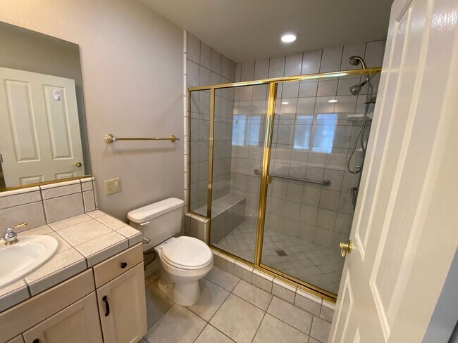 Building Photo - Spacious home in Green Acres coming soon!