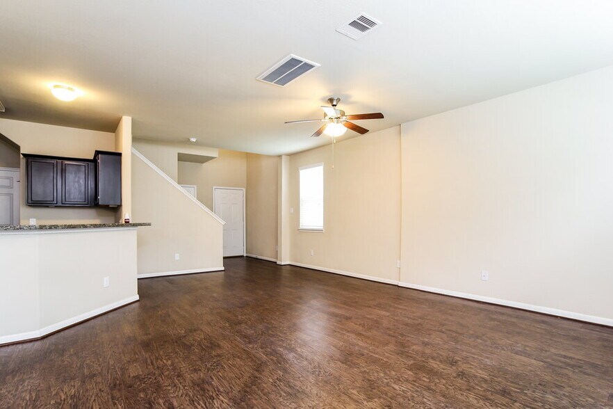 Building Photo - 13050 Rose Landing Dr