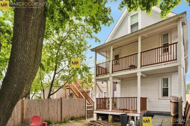 Building Photo - 106 Byron St