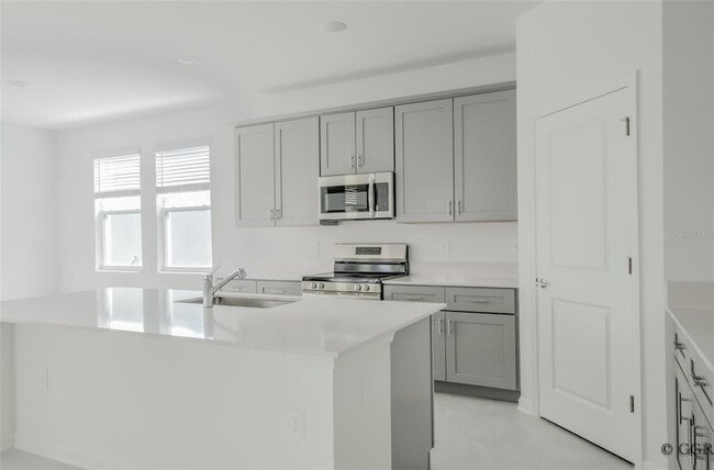 Building Photo - 3193 Country Side Dr