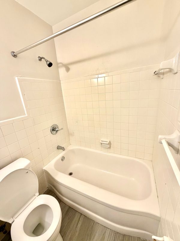 Building Photo - 1821 N 17th Ct