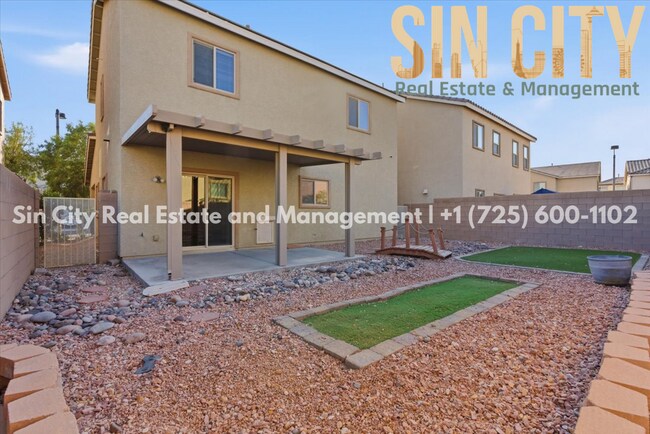 Building Photo - "Charming 3-Bed Oasis with 2.5 Baths on Winterfell Place – 1745 Sq. Ft. of Comfortable Living in ...