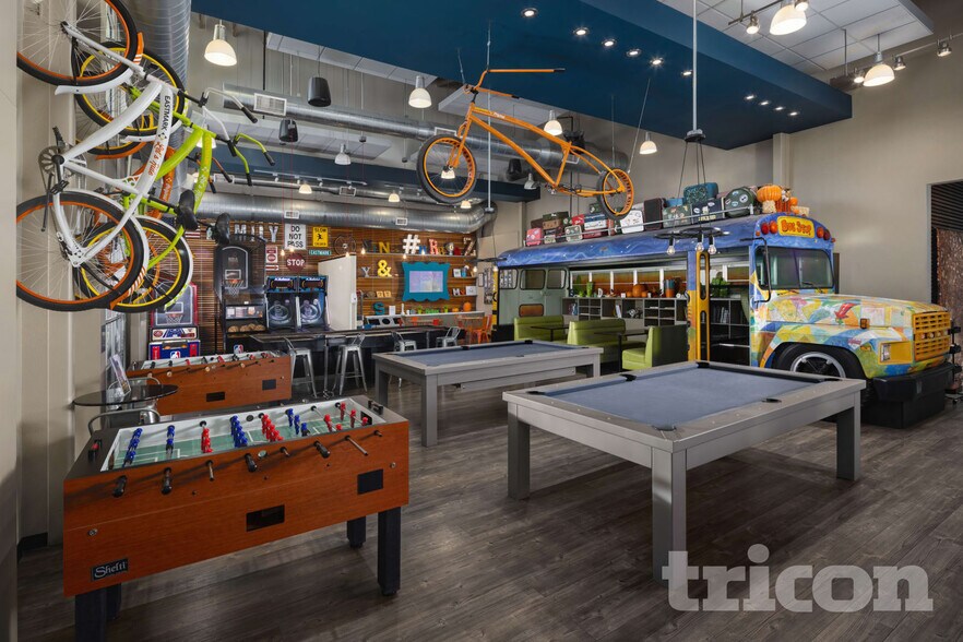 Building Photo - 4817 S Mole