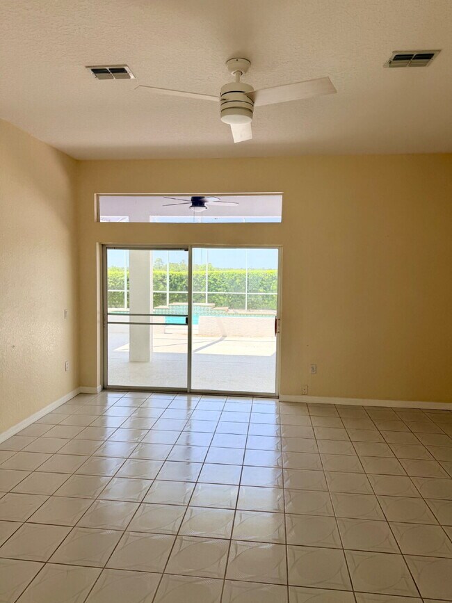 Building Photo - Beautifully maintained POOL home for Rent.