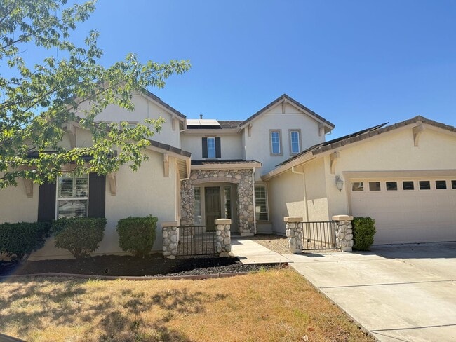 Building Photo - 1427 Wyndham Ln