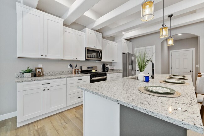 Building Photo - 1793 Cedar Ridge Dr