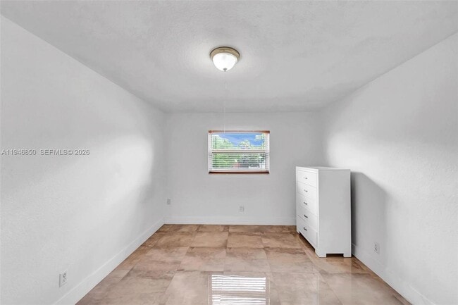 Building Photo - 4530 SW 54th St