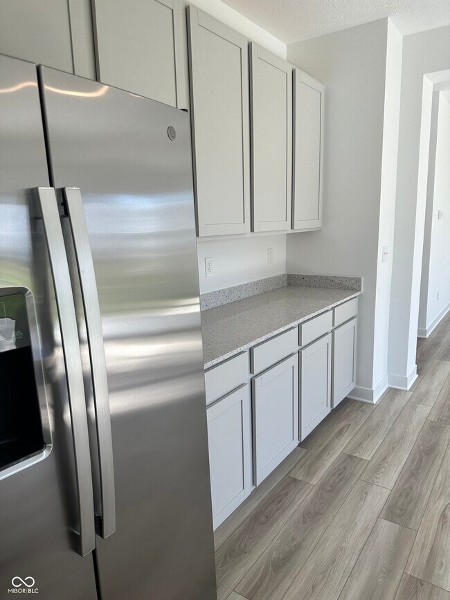 Building Photo - 8560 Tripp Rd