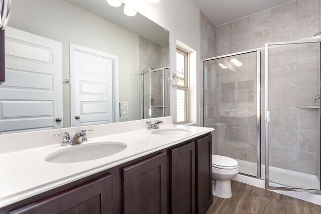 Building Photo - Luxury Duplex Near Randolph and Ft. Sam