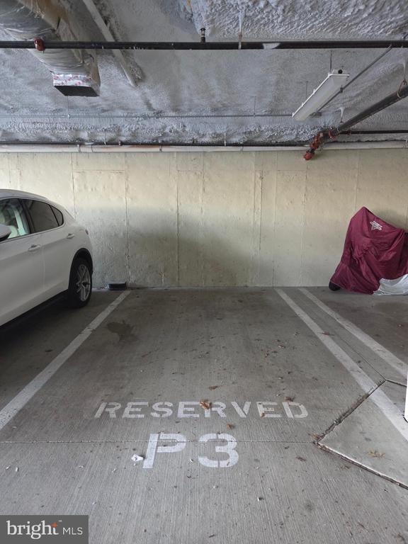 Building Photo - 820 Fern Pl NW