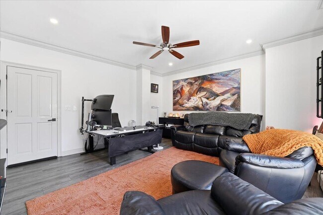 Building Photo - 109 Shearwater Ct E