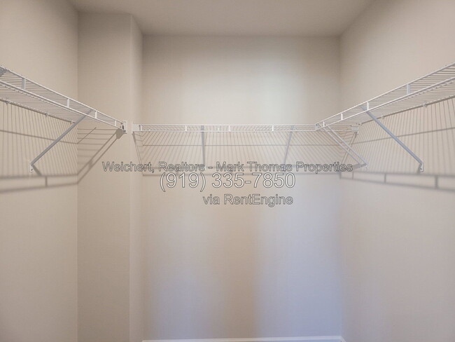 Building Photo - 1117 Bridgewater Dr