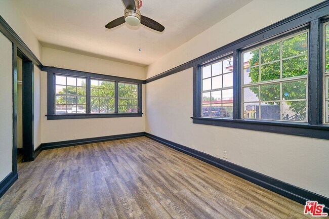 Building Photo - 1347 Valencia St