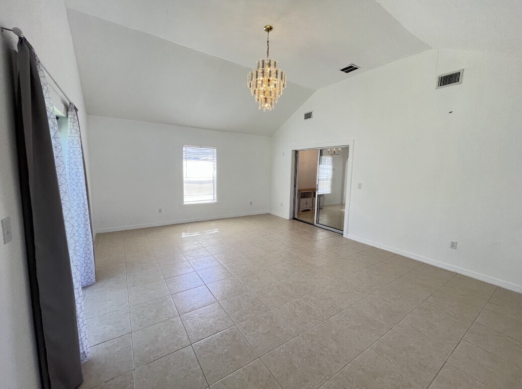 Building Photo - 11483 Kimberly Forest Dr