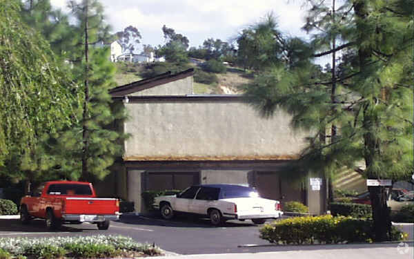 Building Photo - Chateau Shasta