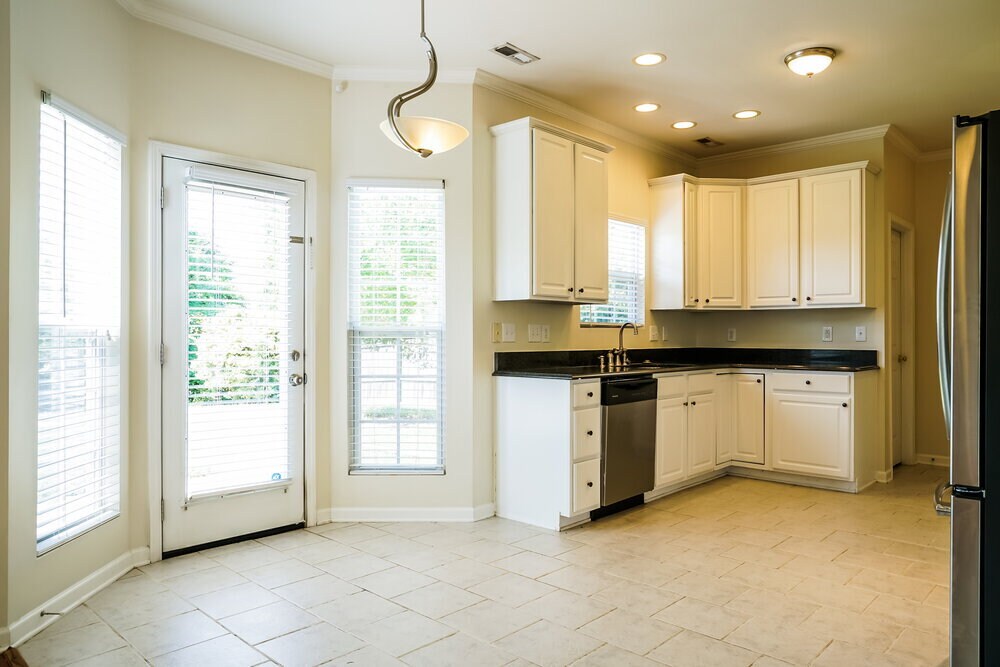 Building Photo - 813 Stackhurst Way