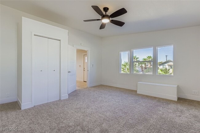 Building Photo - 663 D