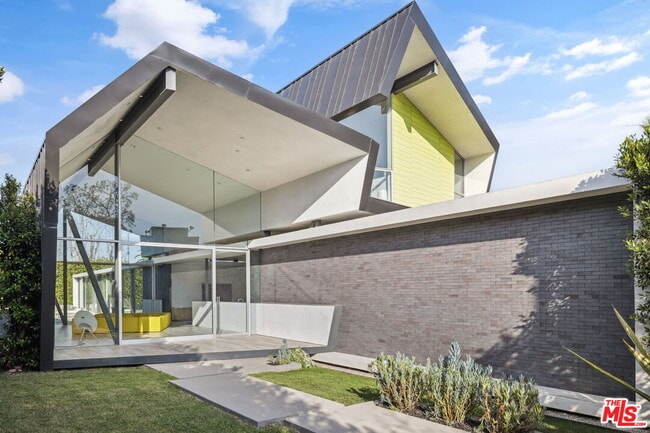 Building Photo - 3646 Inglewood Blvd
