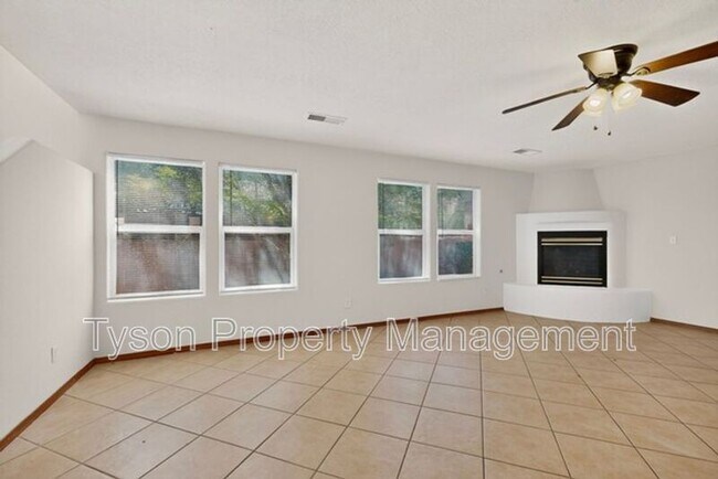 Building Photo - 1700 Violetas Rd NW