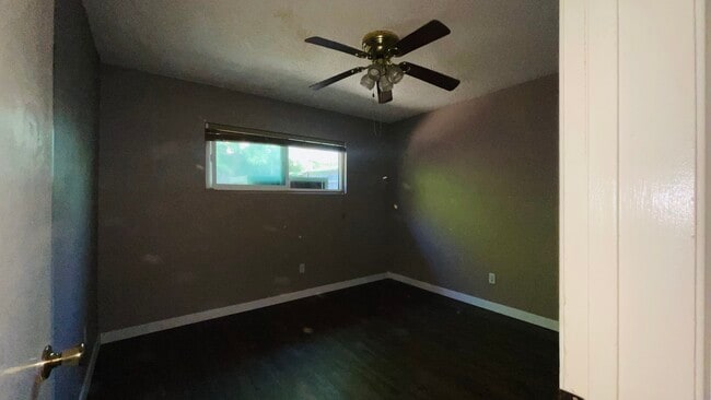 Building Photo - 27295 Vista Ave