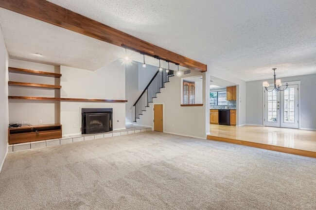 Building Photo - 8600 Tallwood Dr