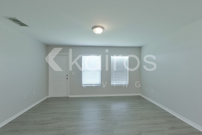 Building Photo - 3214 65th St W