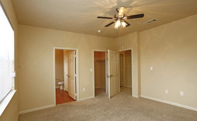 Building Photo - 2 bedroom in Coppell TX 75019