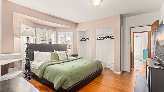 Building Photo - 27 S Oakland Ave